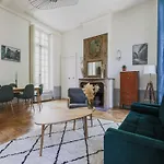 Exceptional Apt - 2Br 4P- Notre-Dame Cathedral